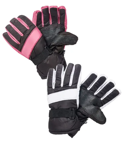 Černé a bílé zateplené zimní rukavice s nastavitelnými pásky na zápěstí a texturovanými dlaněmi pro lepší úchop.